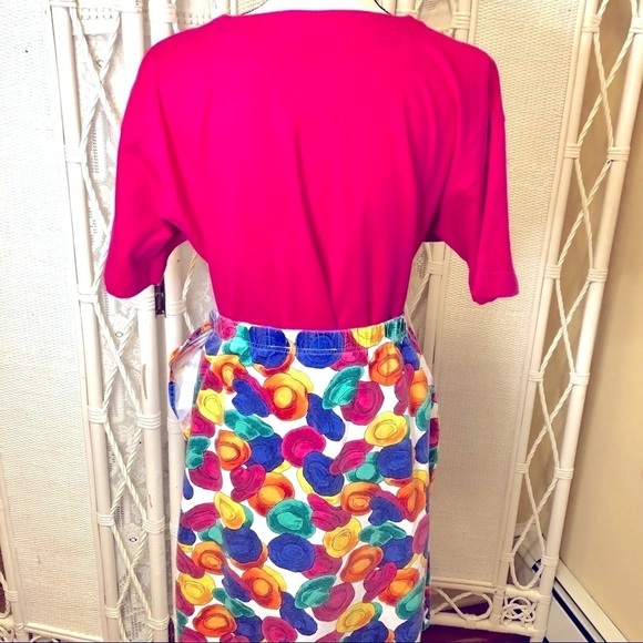 Vintage 1990s Tee Pink Embroidered Hats Evan Picone Short Sleeve size Large - Picture 9 of 15